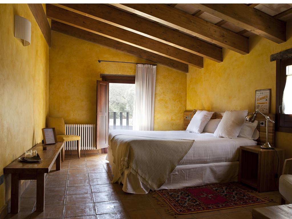 Masia el Puig La Vall de Bianya Habitación foto